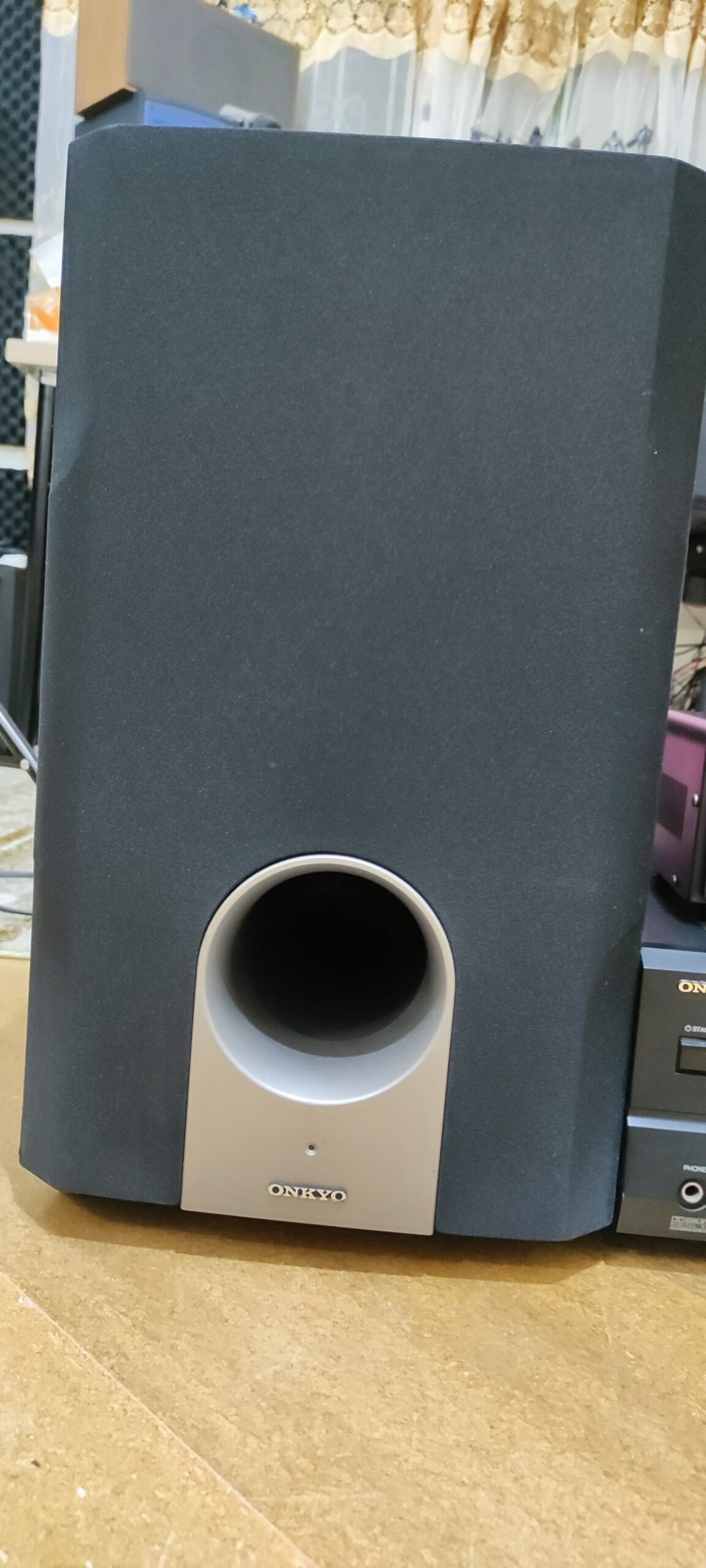 Onkyo Subwoofer